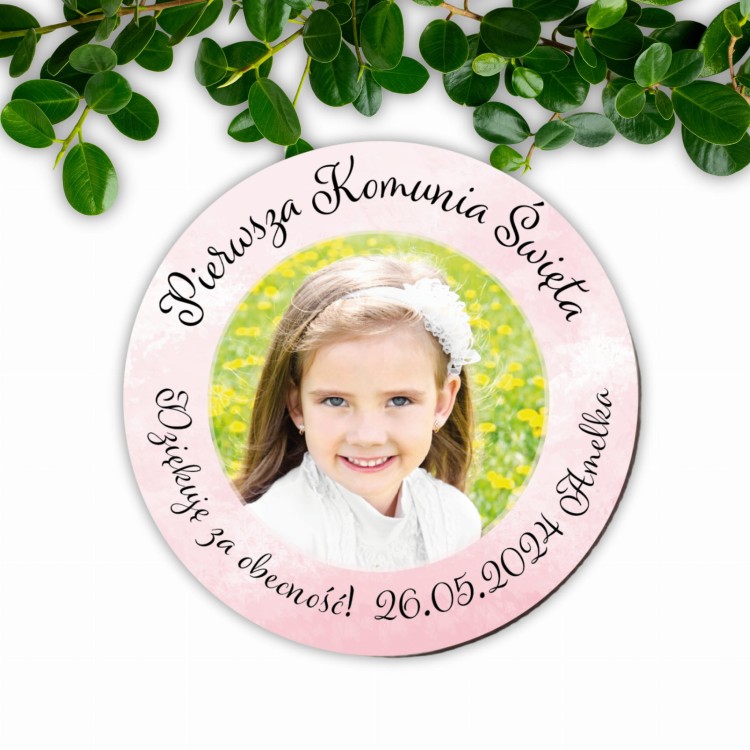 Magnes z zdjęciem dla dziewczynki - podziękowanie dla gości na komunie świętą