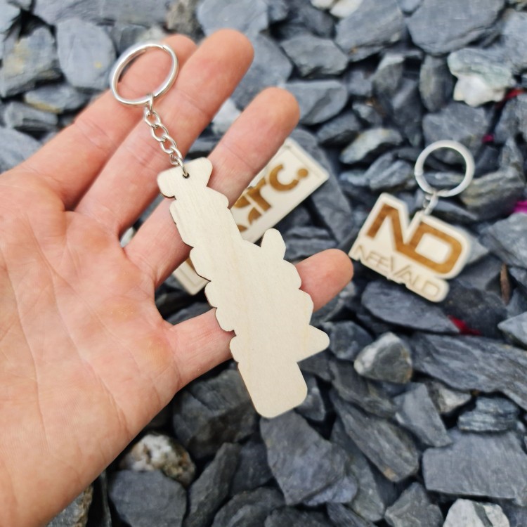 Brelok reklamowy z logo sklejka.jpg