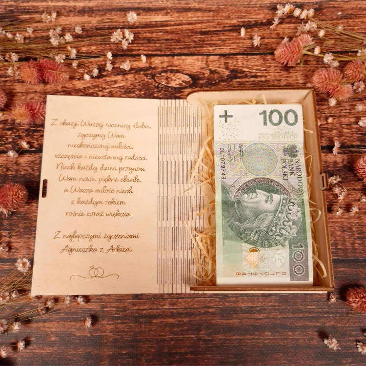 Pudełko na rocznicę.webp