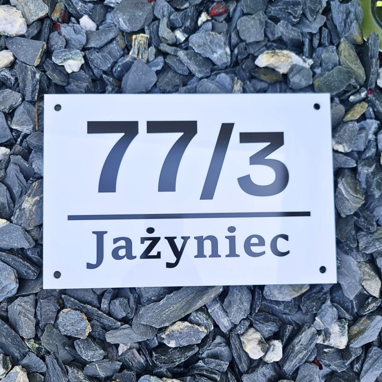 Tabliczka z numerem domu.jpg