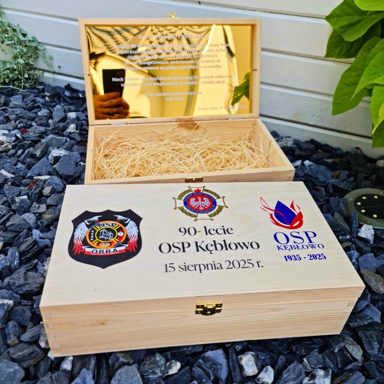 Duża skrzynka na alkohol dla strażaków.jpg