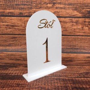 Biała tabliczka glamour na stół weselny.jpg